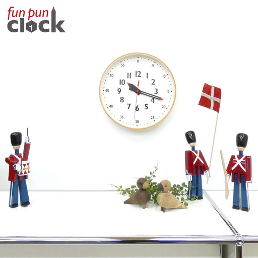 fun pun clock M