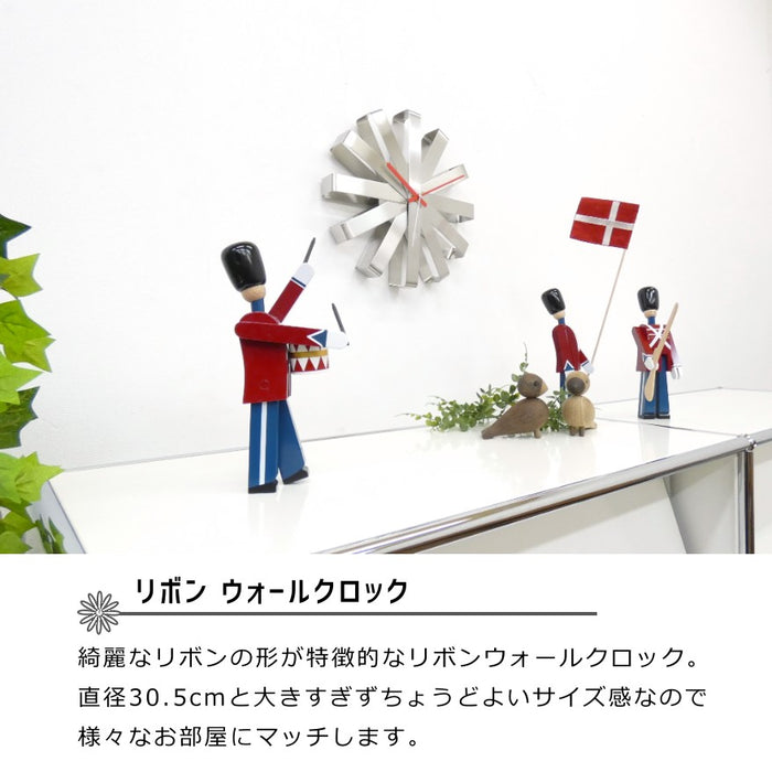 綺麗なリボンの形が特徴的な時計