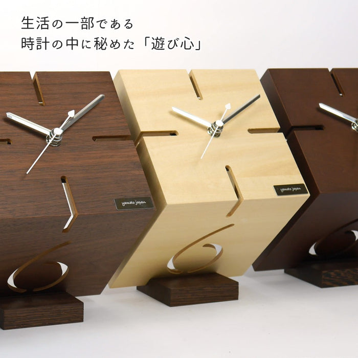 時計の中に秘めた遊び心